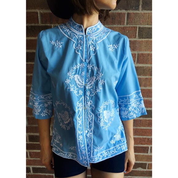 vintage 60s Baby Blue EMBROIDERED BUTTERFLY Medium/Large bell sleeve boho jacket - Picture 4 of 10
